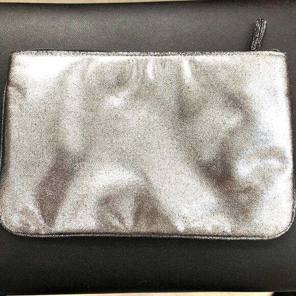 NWOT Victorias Secret silver and black metallic make up bag pouch - Picture 3 of 5